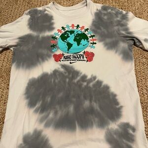 Nike Men’s Gray Tie-Dye Shirt Hoops International.